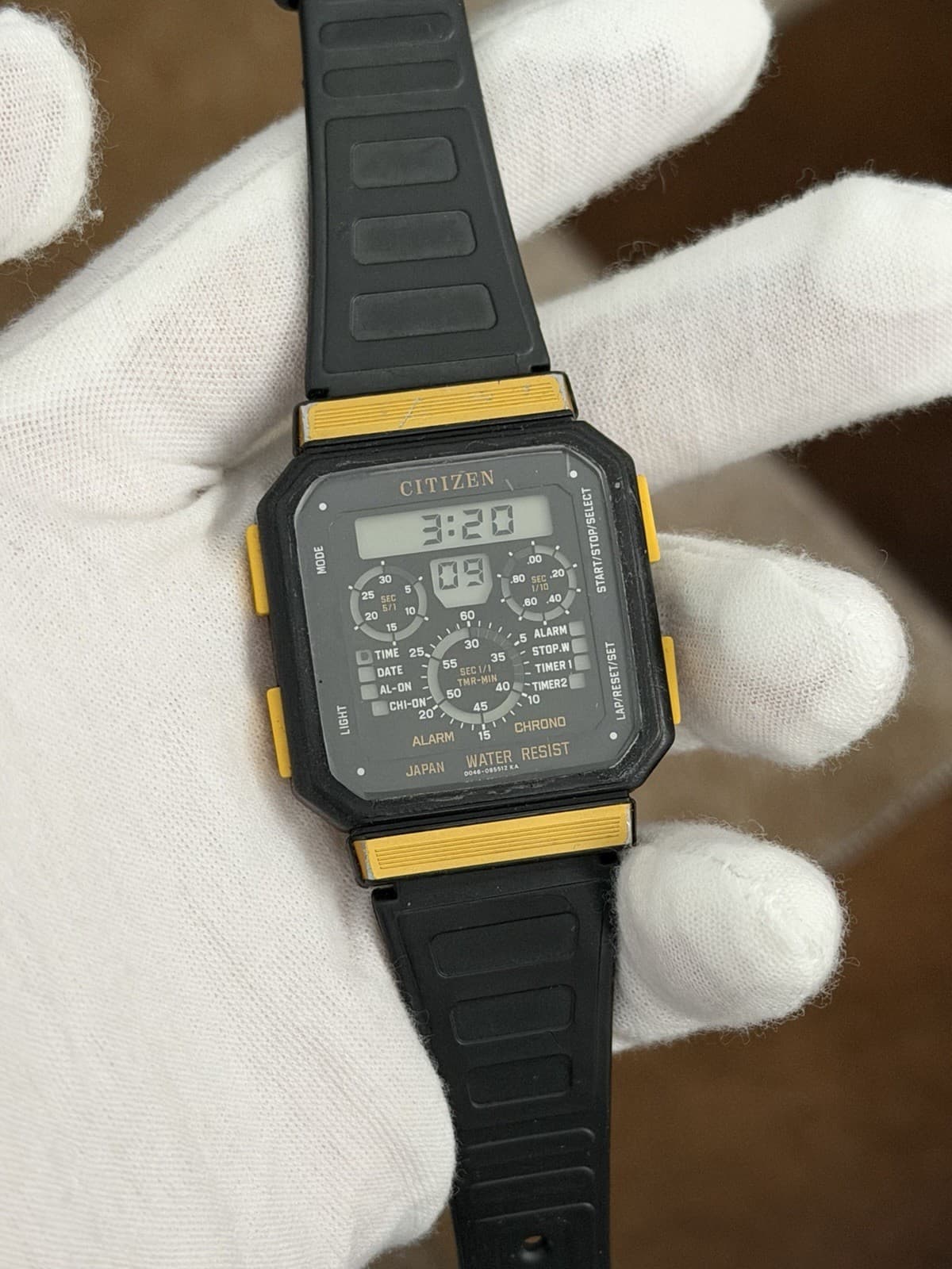 Rare Vintage Citizen D046 Men’s Alarm Chronograph Digital Sports Watch JDM 1980s