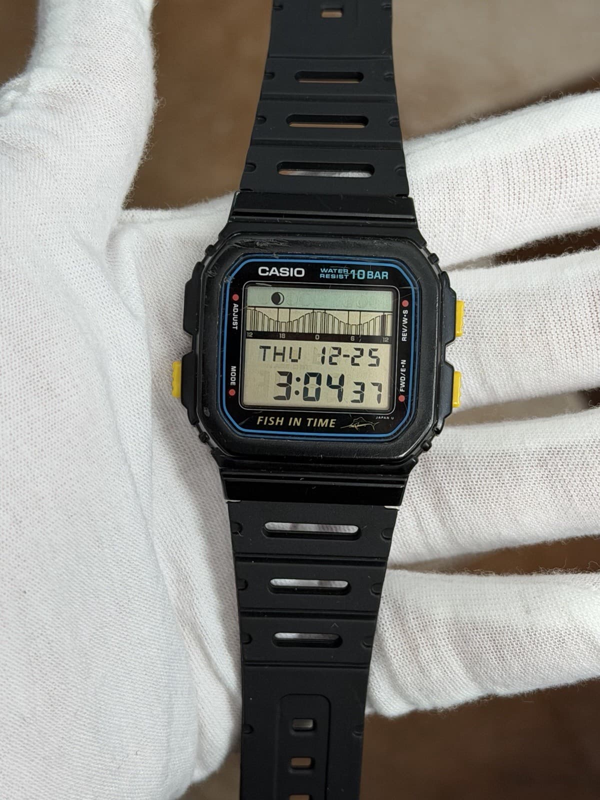 Rare Vintage Casio Fish In Time FT-100W Men’s Digital Sports Watch JDM 1980s