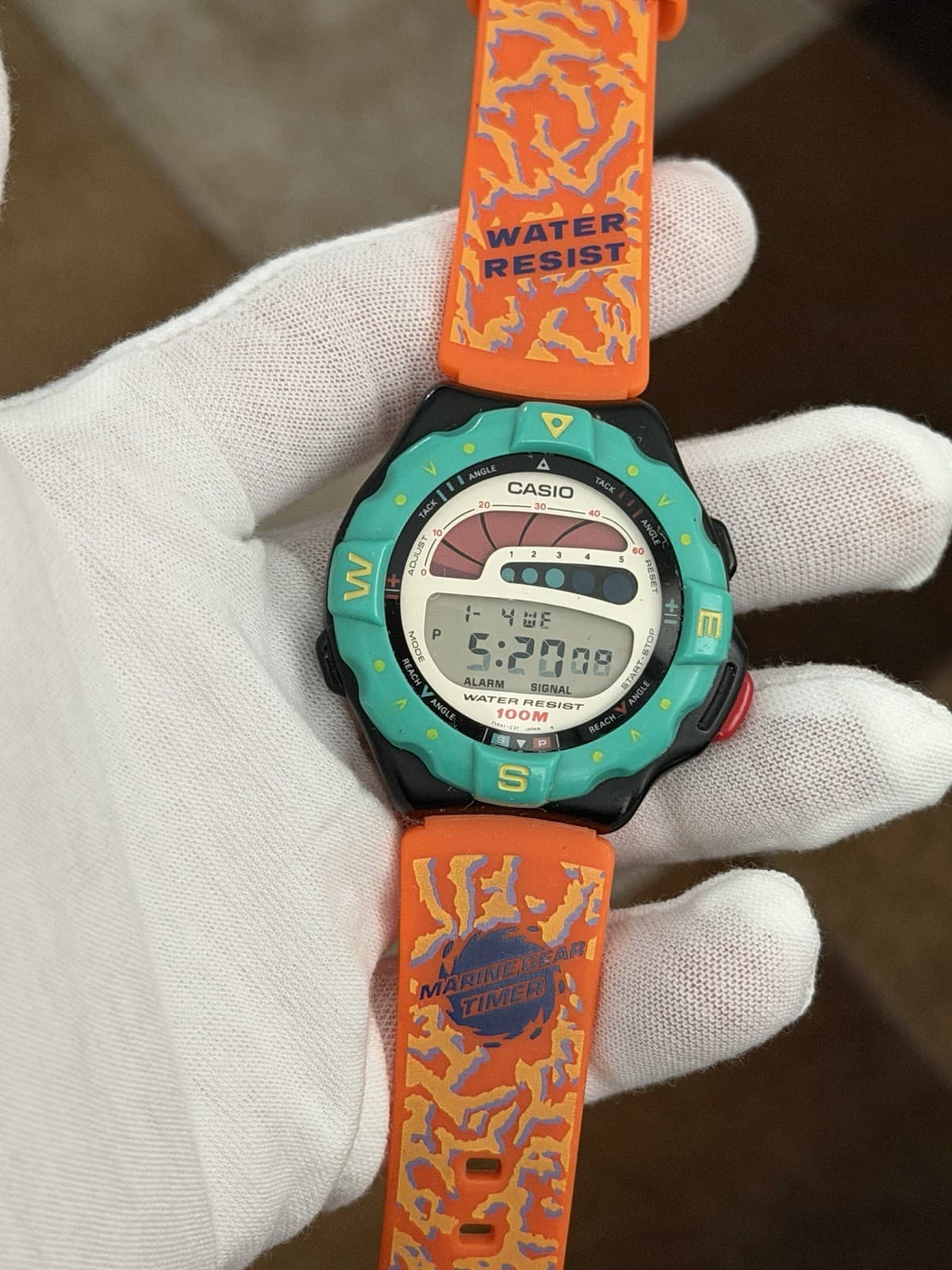 Rare Vintage Casio SUF-120 Surfing Timer Men’s Digital Sports Watch JDM 1980s
